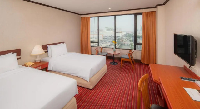Четырёхместный номер Superior Alexander Hotel