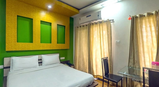 Indus Valley Resort, Забронировать Курортный отель Отели штата Махараштры с бассейном, Бассейн