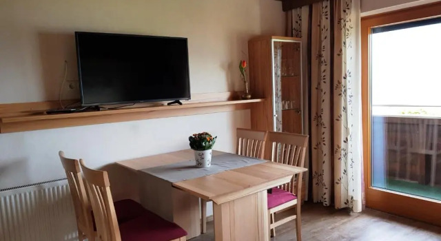Ferienwohnung Bernsteiner, Забронировать Апартаменты/квартира Апартаменты Тироля, Апартаменты/квартира