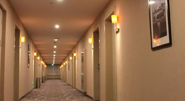 7 Days Premium·Baoding Xiongxian Bus Station, Prenota Hotel Xiong County Cina