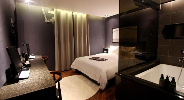Номер Superior DUBLIN Hotel
