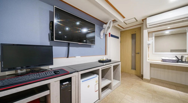 Hound Hotel Gimhae Samgye, Забронировать Отель Кимхэ Кёнсан-Намдо