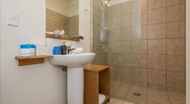 Номер Executive c 1 комнатой с балконом Parkside Motel