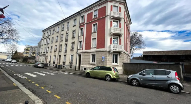 #9 Joli studio neuf, tout équipé Mulhouse centre, Забронировать Апартаменты/квартира Отели Мюлуз с парковкой, рядом с Maison Engelmann, Парковка