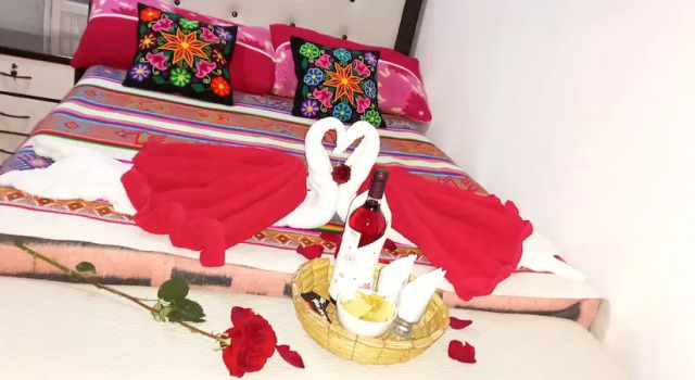 Uros Amaru Marka Lodge, Rezervasyon Otel Uros Puno