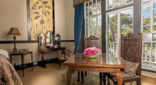 Люкс Langtry Manor Hotel