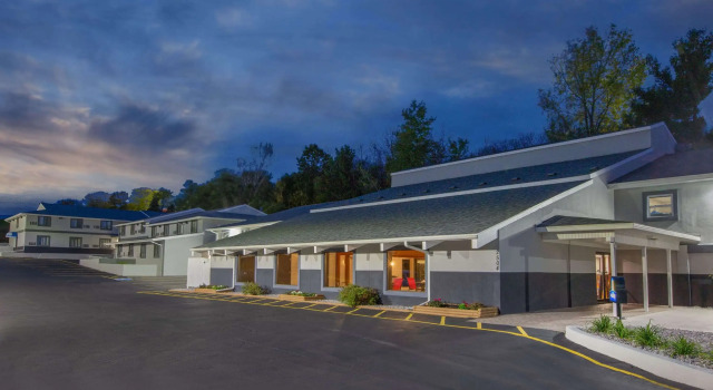 Days Inn & Suites by Wyndham Wisconsin Dells, Boek Hotel Wisconsin Dells The Dells