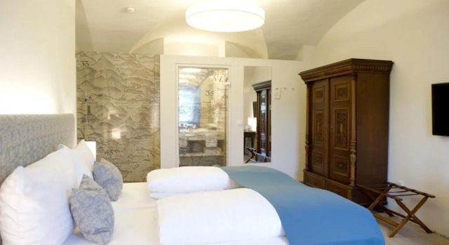 Freigut Thallern, Book Hotel Hotels in Vienna surrounding with Parking, Parking