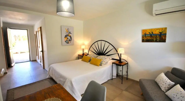 B&B La Badelle, Забронировать Отель «постель и завтрак» Отели Люберон 3 звезды, 3*