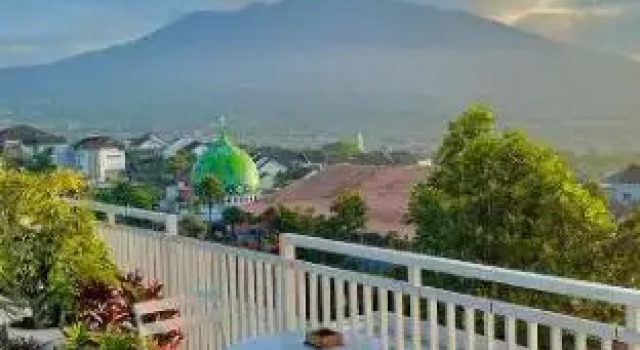 Palem Asri Guesthouse Syariah, Book Hotel Hotels in Batu with Parking, near Batu Night Spectacular, Parking