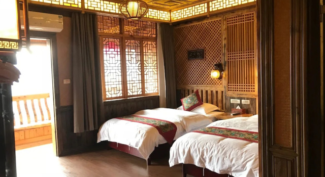 Двухместный номер Deluxe с балконом Longsheng Pingan Hotel