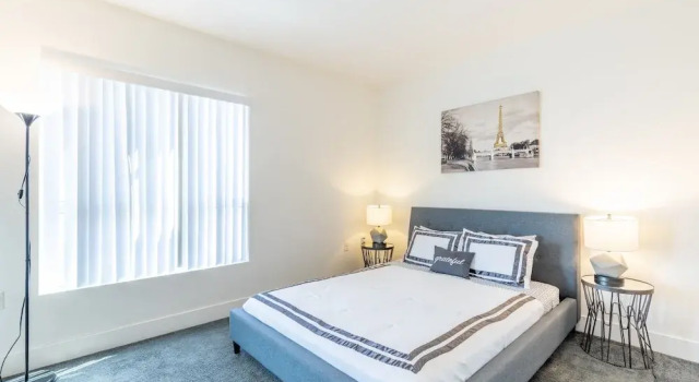 3br Fully Furnished Apartment On Sunset Blvd 3 Bedroom Apts by RedAwning, Забронировать Апартаменты/квартира Апартаменты Лос-Анджелеса, Апартаменты/квартира