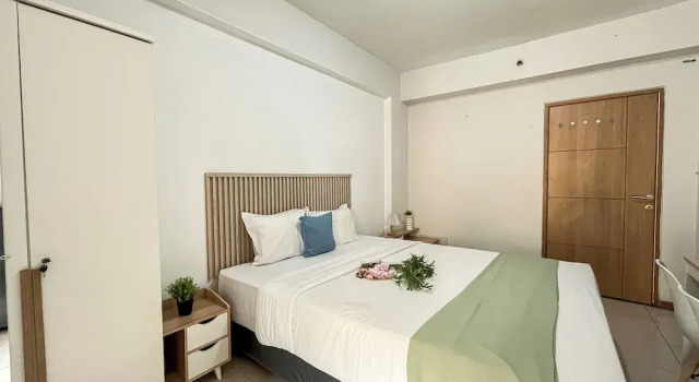 Basic Studio Room Apartment At Green Palm Residence, Book Apartment Jakarta Jakarta Province