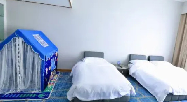 Семейный люкс Business 2000 Years Hotel