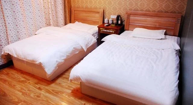 Mudanjiang Xinjiayuan Express Inn, Book Hotel Hotels in Mudanjiang with Parking, Parking