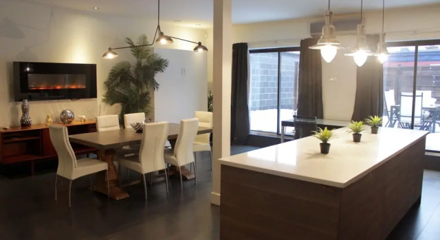 MTLVacationRentals - The Penthouse, Boek Hotel 4-sterren hotels in Quebec, 4*