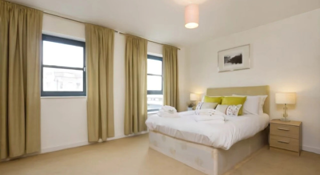 City Reach 02 Bedroom Apartment, Varaa Huoneisto Asunnot kohteessa Merseyside, Huoneisto