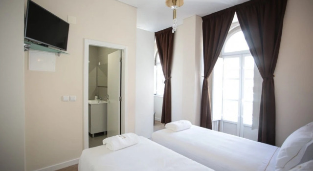 Sui7es Guest House Cascais, Забронировать Гостевой дом Гостевые дома Кашкайш, рядом с Пляж Консейсау, Гостевой дом