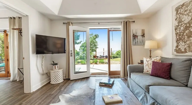 Люкс Luxury Jubilee Suites Boutique B&B