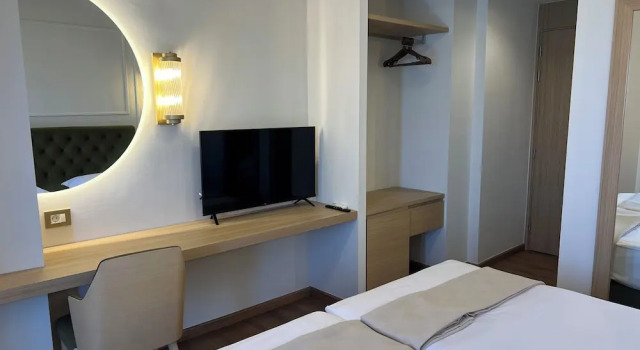 Aktaion City Hotel, Rezerwuj Hotel Hotele w Lakonia z parkingiem, Parking
