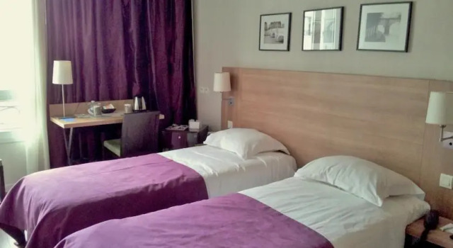 Kyriad Paris Ouest - La Défense Courbevoie