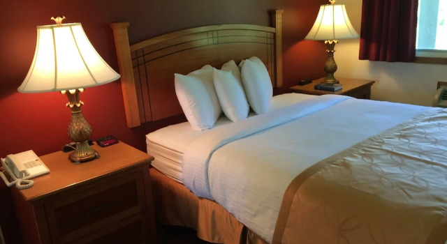 Люкс Luxury Shepherd Mountain Inn & Suites