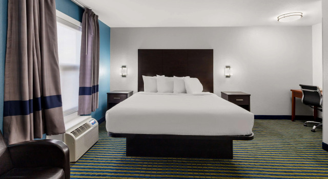 Двухместный люкс SureStay Plus by Best Western Brooks
