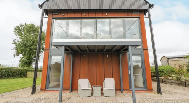 The Dutch Barn, Boek Vakantiehuis Villa's in Merseyside, Villa