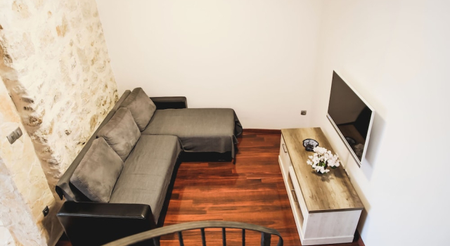House City Center with Garden, Забронировать Отель Отели Шибеник 3 звезды, рядом с Sibenik Town Museum, 3*