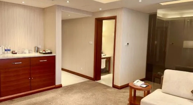 Люкс Business Yunda Sheraton International Plaza Apartment Hotel
