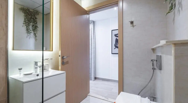 Stunning Studio in Regina Tower With Five Hotel View