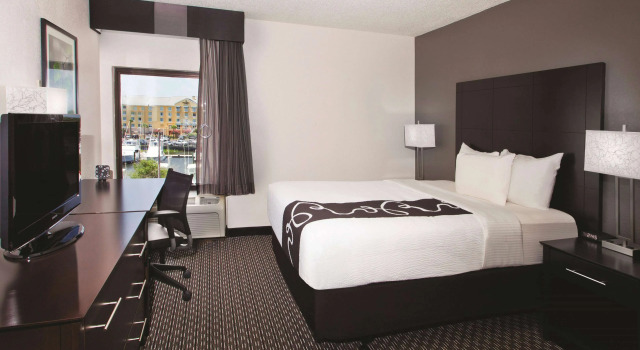 La Quinta Inn & Suites by Wyndham Charleston Riverview