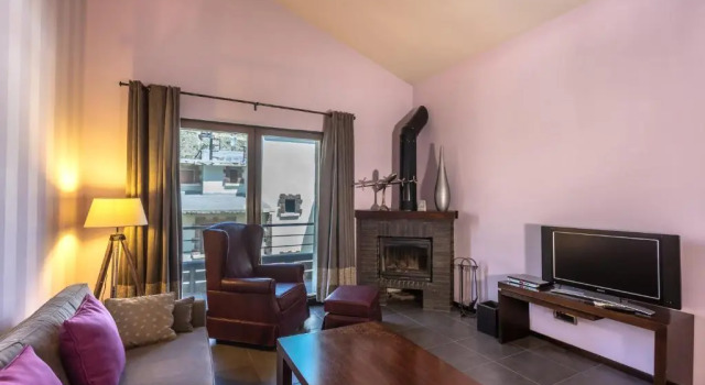 Suite Eleven Hotel