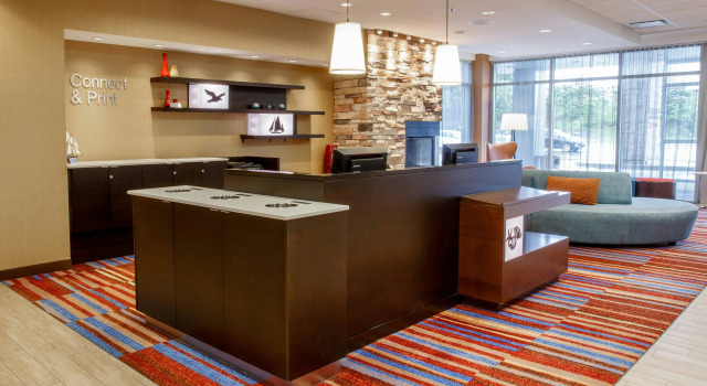 Fairfield Inn & Suites St. John's Newfoundland, Rezerwuj Hotel Hotele w Nowa Fundlandia i Labrador z basenem, Basen