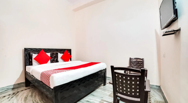 OYO 46805 Shree Golju Palace, Rezervovat Hotel Pantnagar Uttarakhand