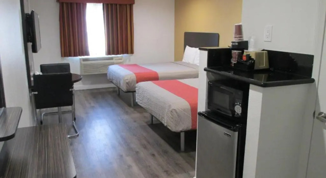 Четырёхместный номер Standard Claremont Lodge