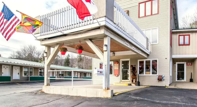 Econo Lodge Inn & Suites Lincoln, 预订 酒店 林肯 Waterville Valley Resort