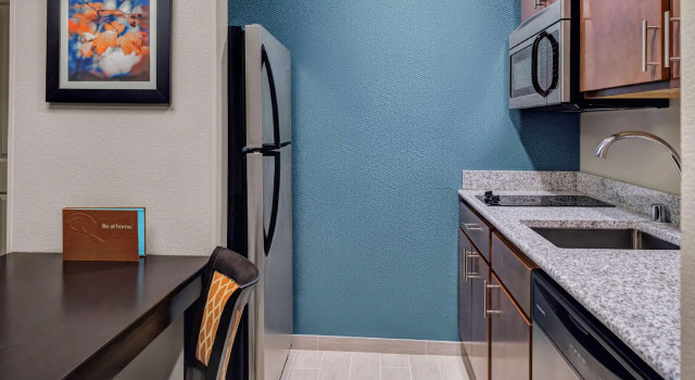 Двухместный люкс c 1 комнатой Homewood Suites By Hilton Wauwatosa Milwaukee