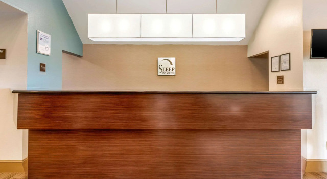 Sleep Inn & Suites Johnson City, Забронировать Отель Джонсон-Сити Теннесси