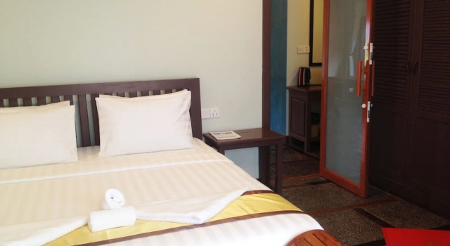 Семейный люкс с видом на бассейн Green Empire Resort