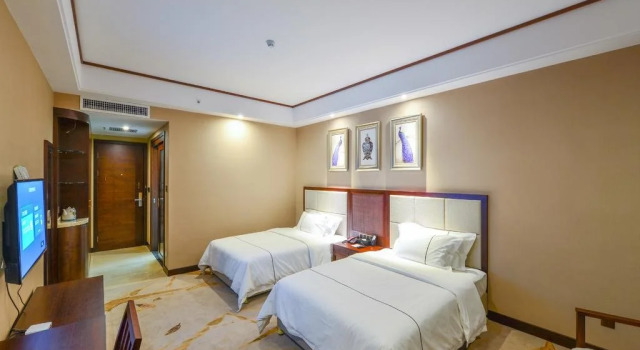 Yingjiang River Bian Chui Hotel, Rezerwuj Hotel Dehong Yunnan