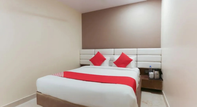 Oyo 47587 Hotel Ganesh Bhawan, Varaa Hotelli Hotellit Brahmapur aamiaisella, Aamiainen