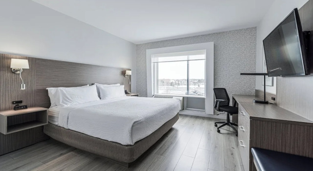 Двухместный люкс Holiday Inn Express Hotel & Suites Saint - Hyacinthe by IHG