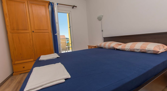 Apartments Selma, Забронировать Апартаменты/квартира Отели Биоград-на-Мору с парковкой, рядом с Частный Пляж «Кемп Сенди», Парковка