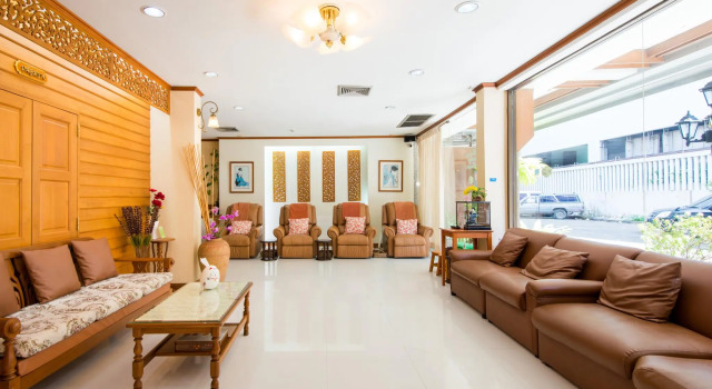 Wall Street Inn, Bangkok, Забронировать Отель СПА-отели Бангкока, рядом с Больница BNH, SPA-услуги