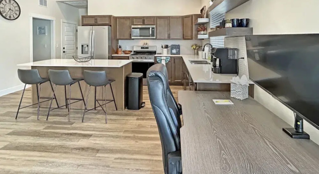 Коттедж Founders Retreat Rest Reflect Revere 3 Bedroom Home