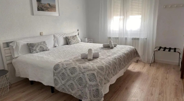 Hotel Consuegra, Забронировать Отель Отели Toledo Province 3 звезды, 3*