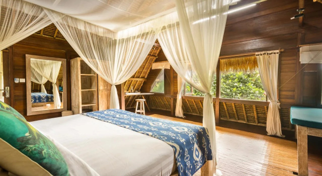 Tigerlillys Boutique Hotel, Забронировать Бутик-отель Отели Лембонган с парковкой, рядом с Пляж Нуса Лембонган, Парковка