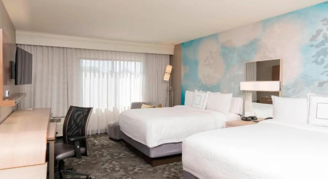 Четырёхместный номер Standard Courtyard by Marriott Livermore
