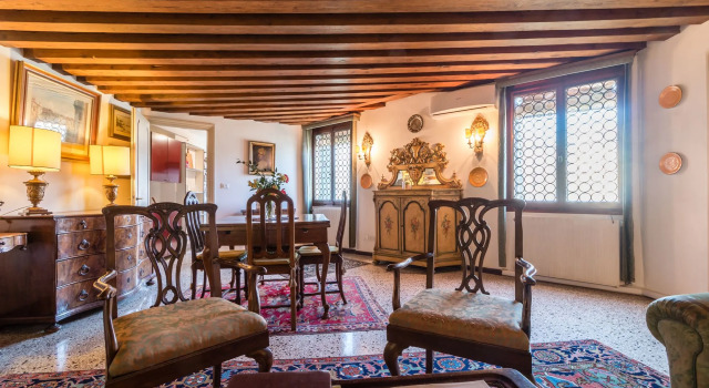 Admiral Emo Palace Over Canal Grande, Забронировать Апартаменты/квартира Апартаменты Венеции, рядом с Консульство Франции в Венеции, Апартаменты/квартира
